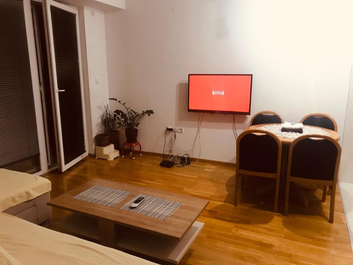 Bisera Lägenhet Skopje Exteriör bild
